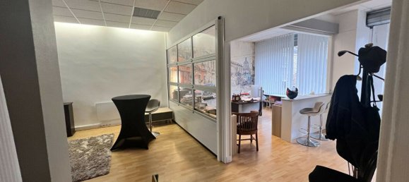 Oficina en Laval, France 96 m² No. 357941 6