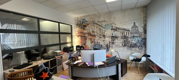 Oficina en Laval, France 96 m² No. 357941 4