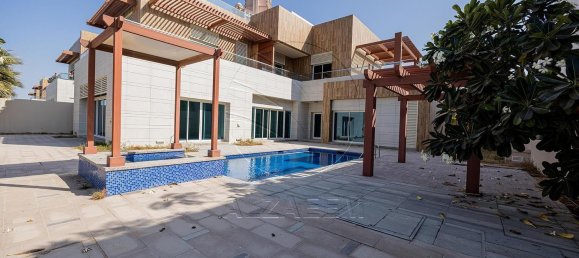 6 bedrooms Villa in The Marina, UAE No. 29732 4