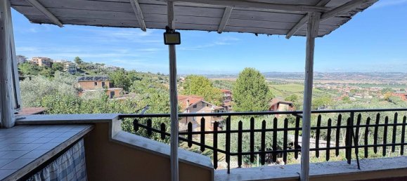 Apartamento de 4 dormitorios en Monterotondo, Italy No. 335056 37