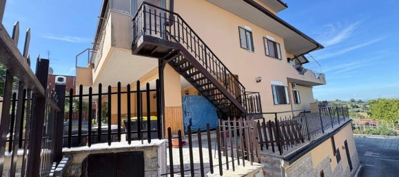 Apartamento de 4 dormitorios en Monterotondo, Italy No. 335056 9