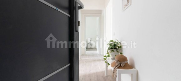 2 bedrooms Apartment in Rimini, Italy No. 271142 3