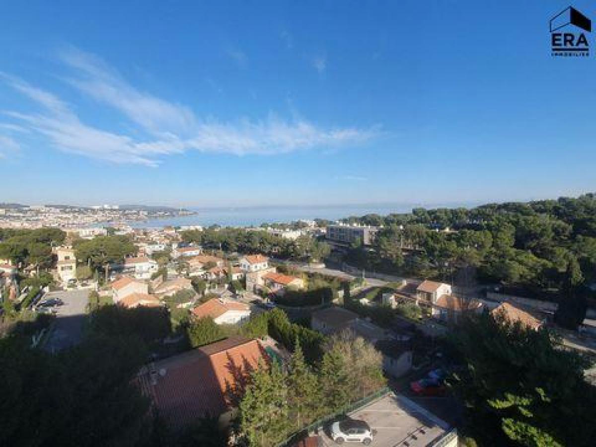 4 bedrooms Condo in Martigues, France No. 15668