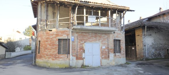 6 rooms House in Avigliana, Italy No. 70270 2