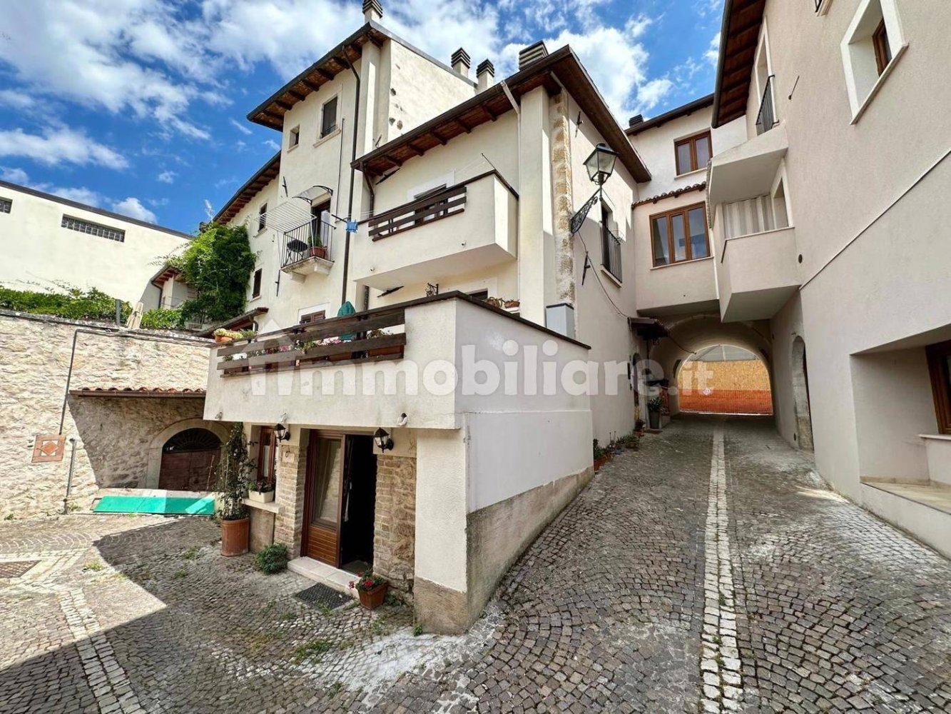 2 bedrooms House in San Demetrio ne' Vestini, Italy No. 294658