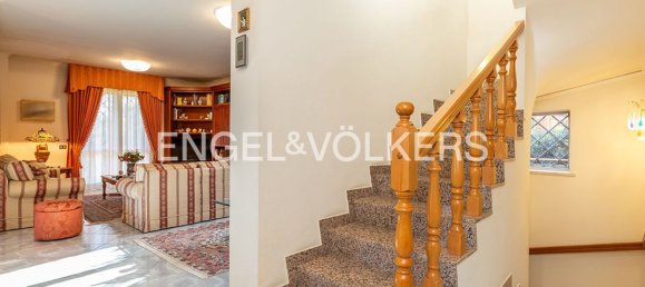 8 rooms Villa in Frascati, Italy No. 132134 11