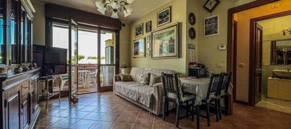 1 bedroom Apartment in Rome, Italy No. 318468 3