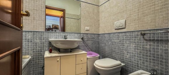 1 bedroom Apartment in Rome, Italy No. 318468 12