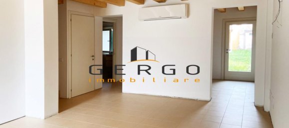 4 rooms Villa in Crocetta del Montello, Italy No. 128489 11