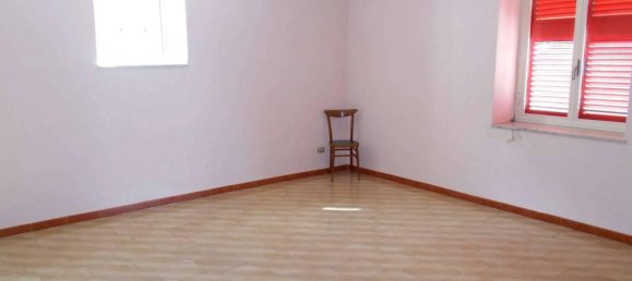 8-salle Maison à San Felice a Cancello, Italy No. 177844 16