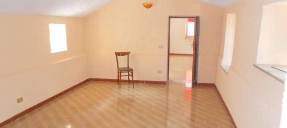 8-salle Maison à San Felice a Cancello, Italy No. 177844 14