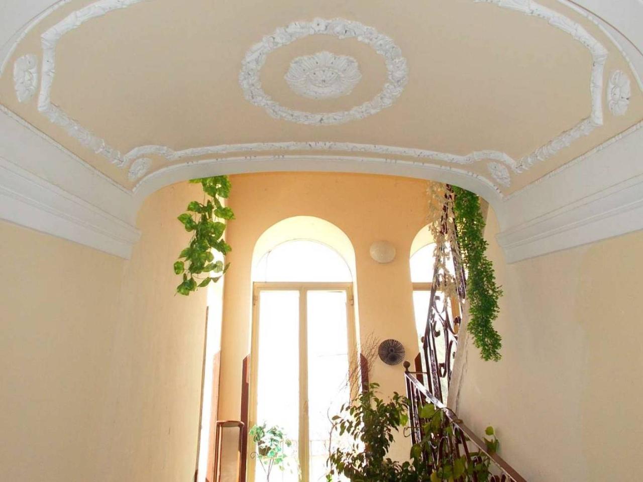 8-salle Maison à San Felice a Cancello, Italy No. 177844