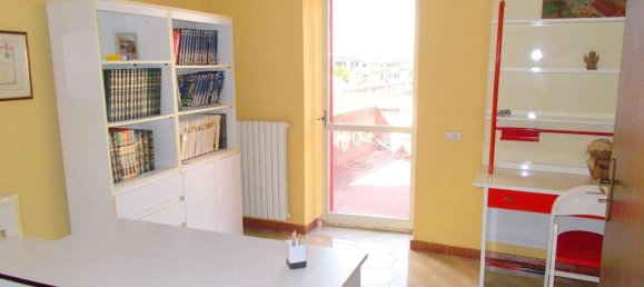 8-salle Maison à San Felice a Cancello, Italy No. 177844 18