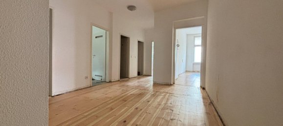 Edificio de 6 dormitorios en Lichtenberg, Germany No. 224788 5