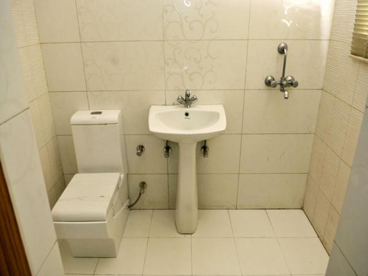 2 bedrooms House in Ghaziabad, India No. 56179