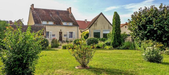  Castillos de 5 dormitorios en Genelard, France No. 196165 8