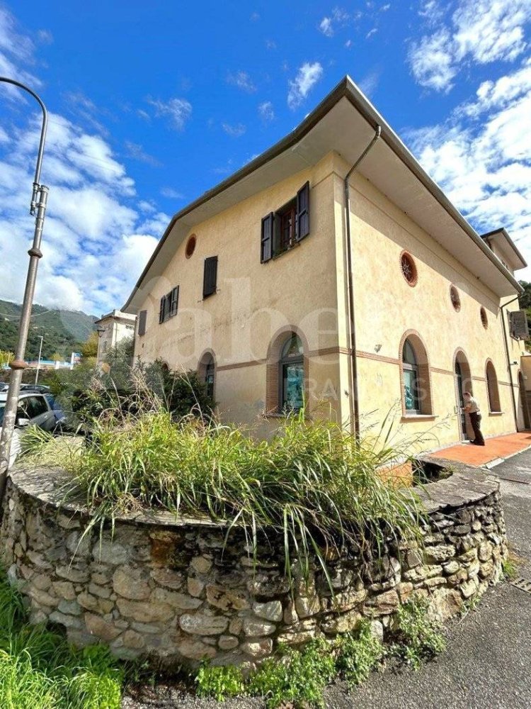 Edifício de 5 divisões em Montignoso, Italy N.º 191927