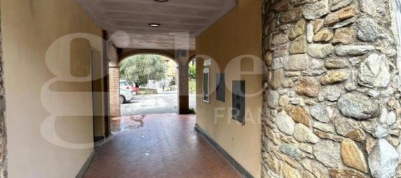 Edifício de 5 divisões em Montignoso, Italy N.º 191927 3