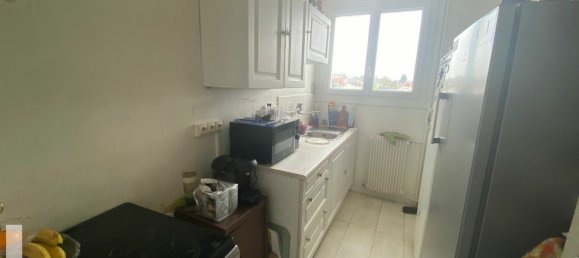Apartamento de 2 dormitorios en Saint-Jean-de-la-Ruelle, France No. 160838 2