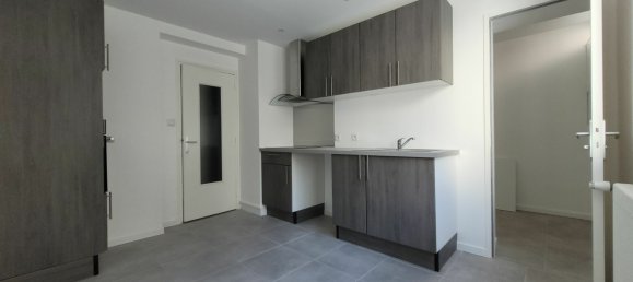 3 chambres Appartement à Saint-Étienne, France No. 190006 3