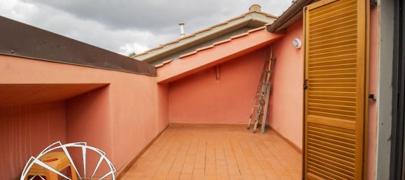 4 rooms House in Poggio a Caiano, Italy No. 19265 15