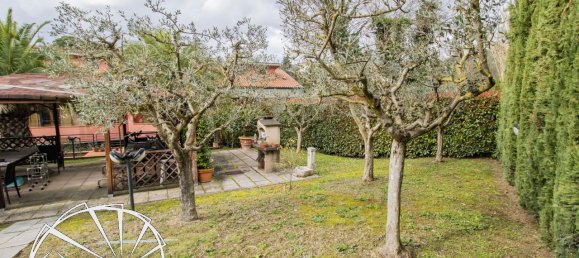 4 rooms House in Poggio a Caiano, Italy No. 19265 16