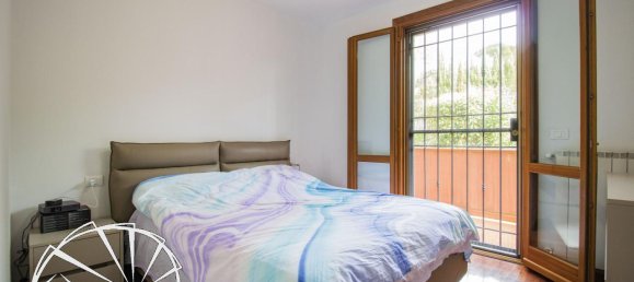 4 rooms House in Poggio a Caiano, Italy No. 19265 10