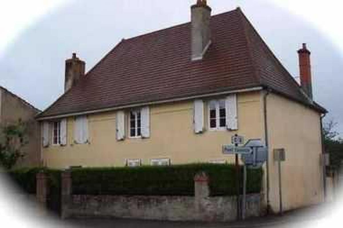 4 bedrooms House in Chambilly, France No. 5071