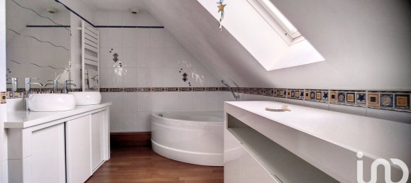 4 bedrooms House in Athee-sur-Cher, France No. 272486 15