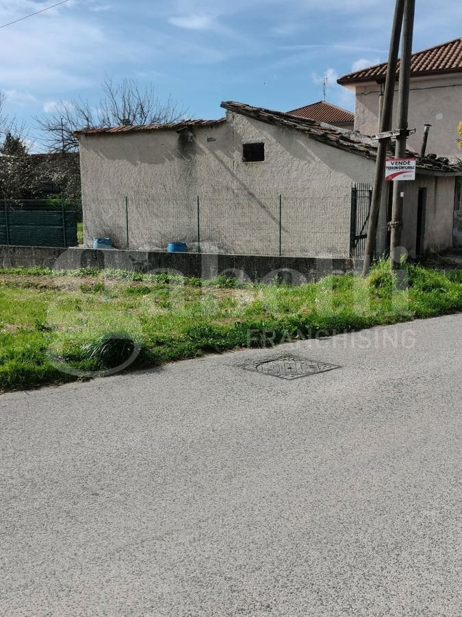 Terreno en Sora, Italy 2200 m² No. 162852