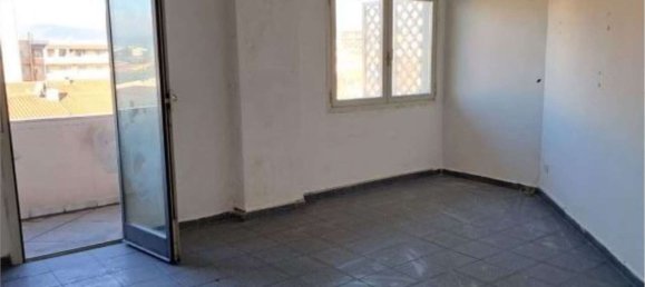 2-salle Appartement à Olbia, Italy No. 13425 10