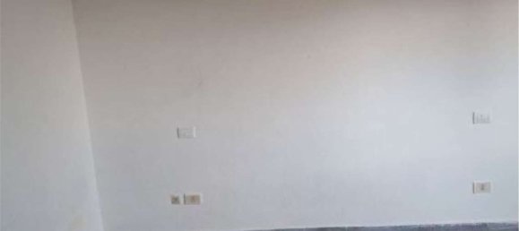 2-salle Appartement à Olbia, Italy No. 13425 6