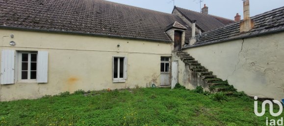 7-Zimmer Stadthaus in Meillant, France, Nr. 215037 8