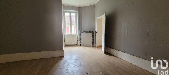 7-Zimmer Stadthaus in Meillant, France, Nr. 215037 3
