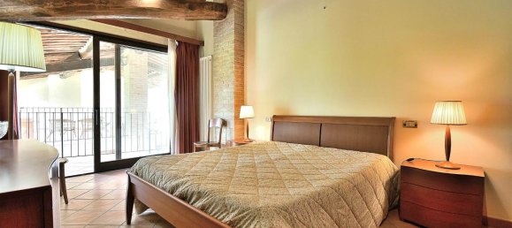 6 rooms Apartment in Siena, Italy No. 86663 11