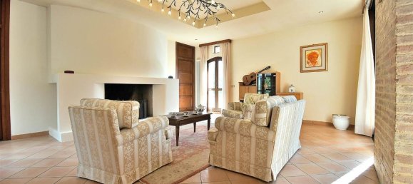 6 rooms Apartment in Siena, Italy No. 86663 30