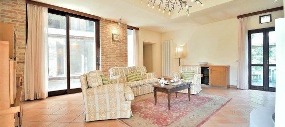 6 rooms Apartment in Siena, Italy No. 86663 9