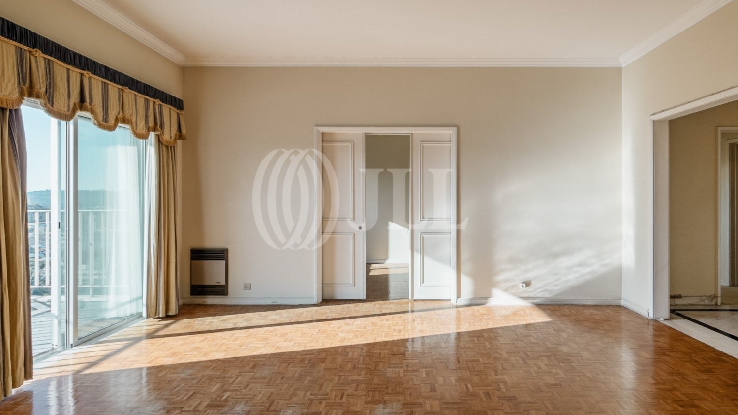 4 bedrooms Apartment in Lisbon, Portugal No. 118839