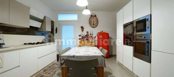 4 bedrooms House in Ferrara, Italy No. 378567 4