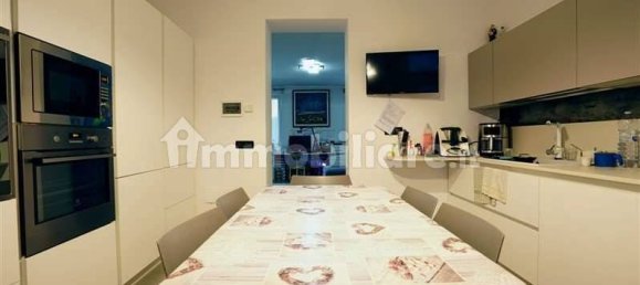 4 bedrooms House in Ferrara, Italy No. 378567 5