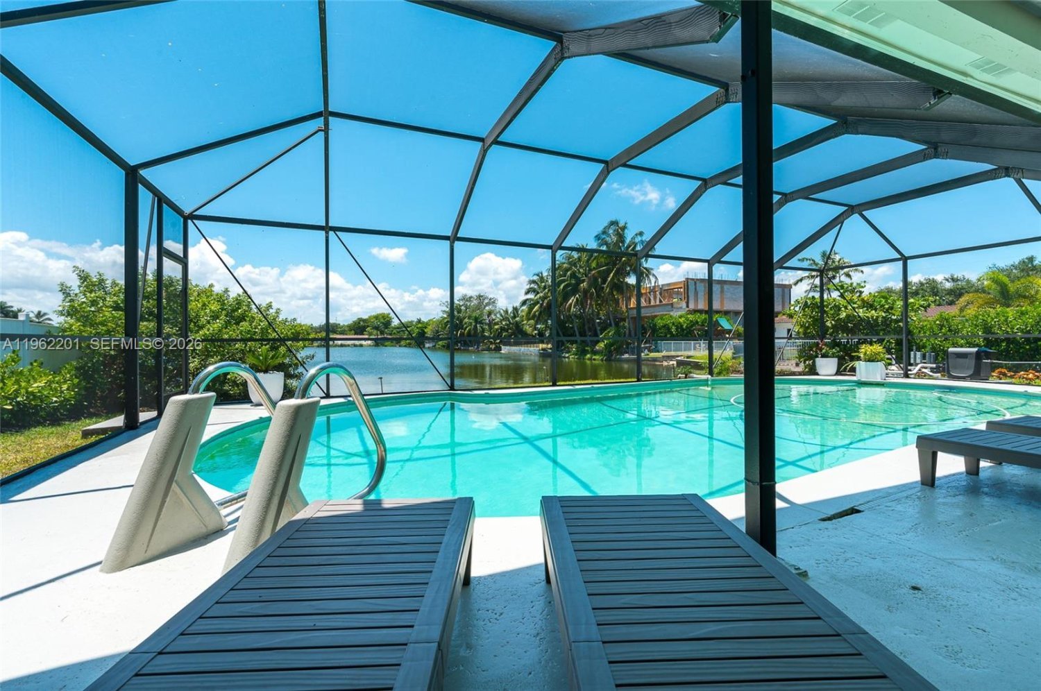 3 dormitorios villa en alquiler en Miami, Miami-Dade, Florida, USA № 615559