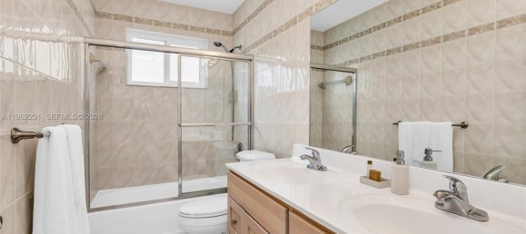3 dormitorios villa en alquiler en Miami, Miami-Dade, Florida, USA № 615559 11