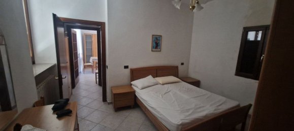 3 rooms Apartment in Venegono Superiore, Italy No. 334169 16
