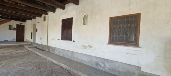 3 rooms Apartment in Venegono Superiore, Italy No. 334169 6