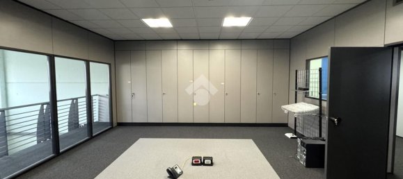 800m² Warehouse in Loreggia, Italy No. 61162 4