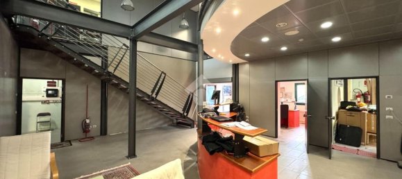 800m² Warehouse in Loreggia, Italy No. 61162 20