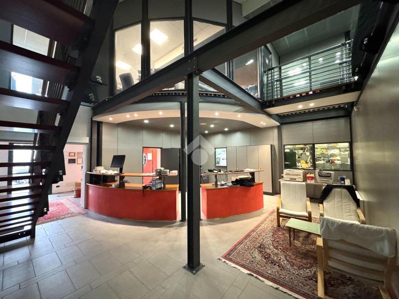 800m² Warehouse in Loreggia, Italy No. 61162