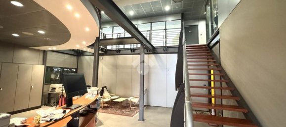 800m² Warehouse in Loreggia, Italy No. 61162 17