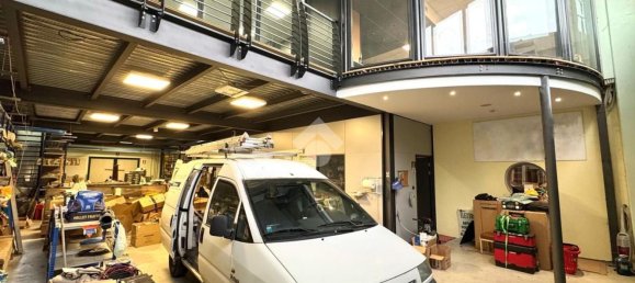 800m² Warehouse in Loreggia, Italy No. 61162 2