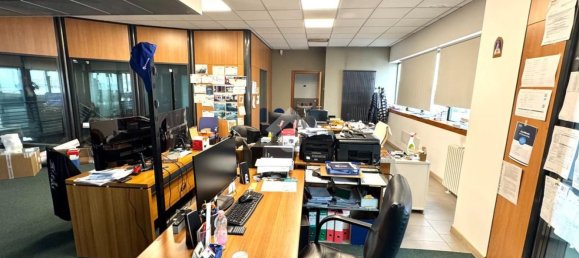 800m² Warehouse in Loreggia, Italy No. 61162 25